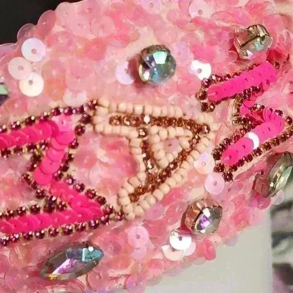 🩷💕 Oh So Pretty "Mama" headband - Picture 2 of 5